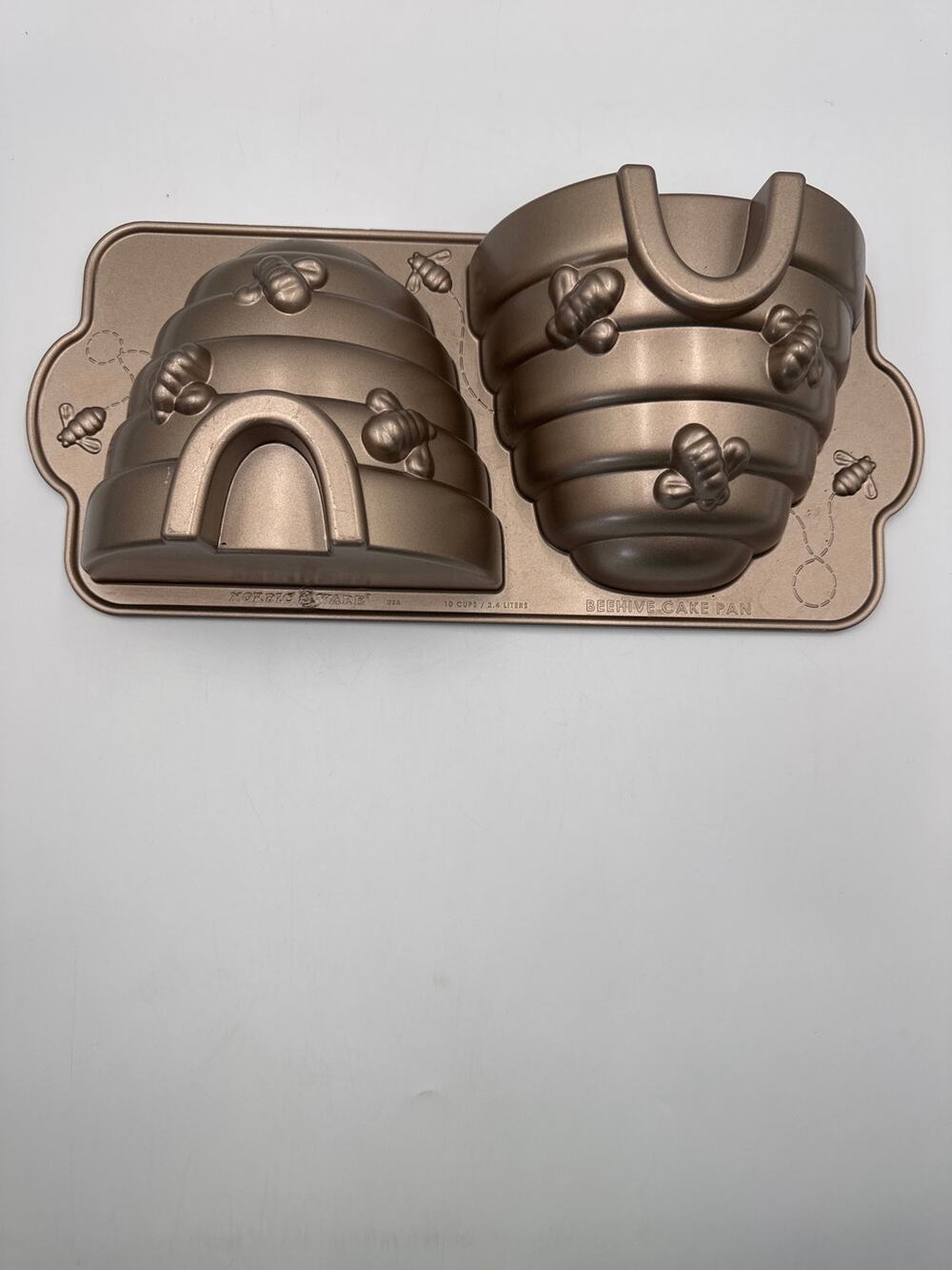 Nordic Ware Beehive Cake Pan 3D Cast Aluminum 10 Cups Baking Spring Cottage